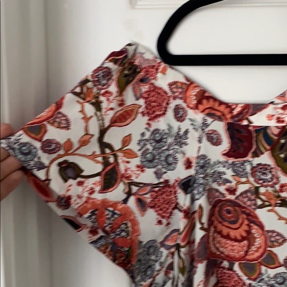 Cross Neck Blouse - Picture 3 of 3